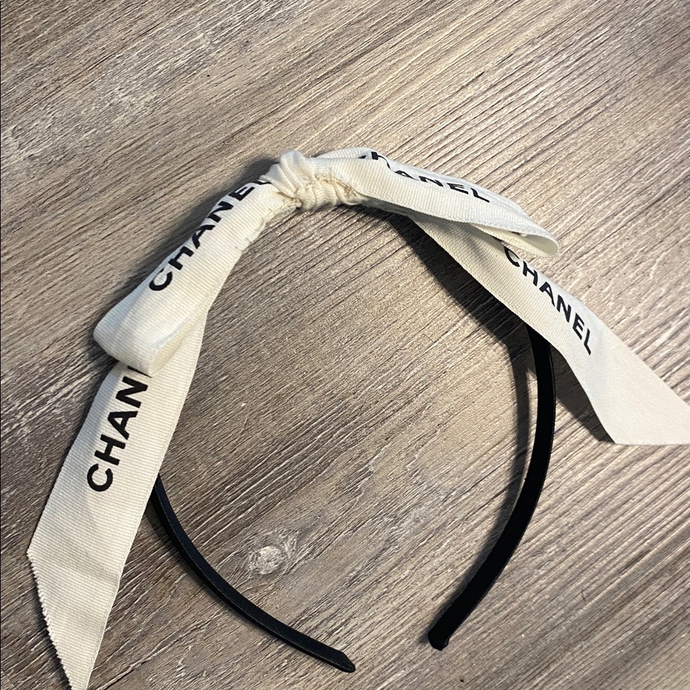 NWOT Handmade CHANEL Ribbon Bow Headband OSFM